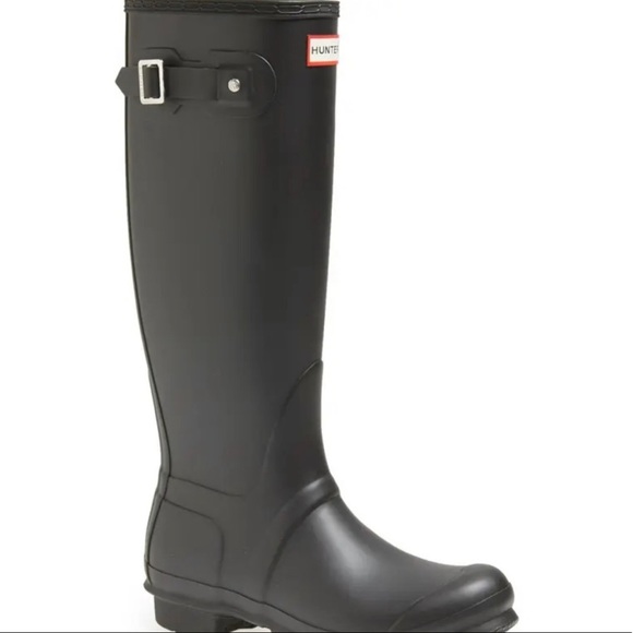 Women’s size 7 Black matte Hunter tall rain boots - Picture 2 of 9